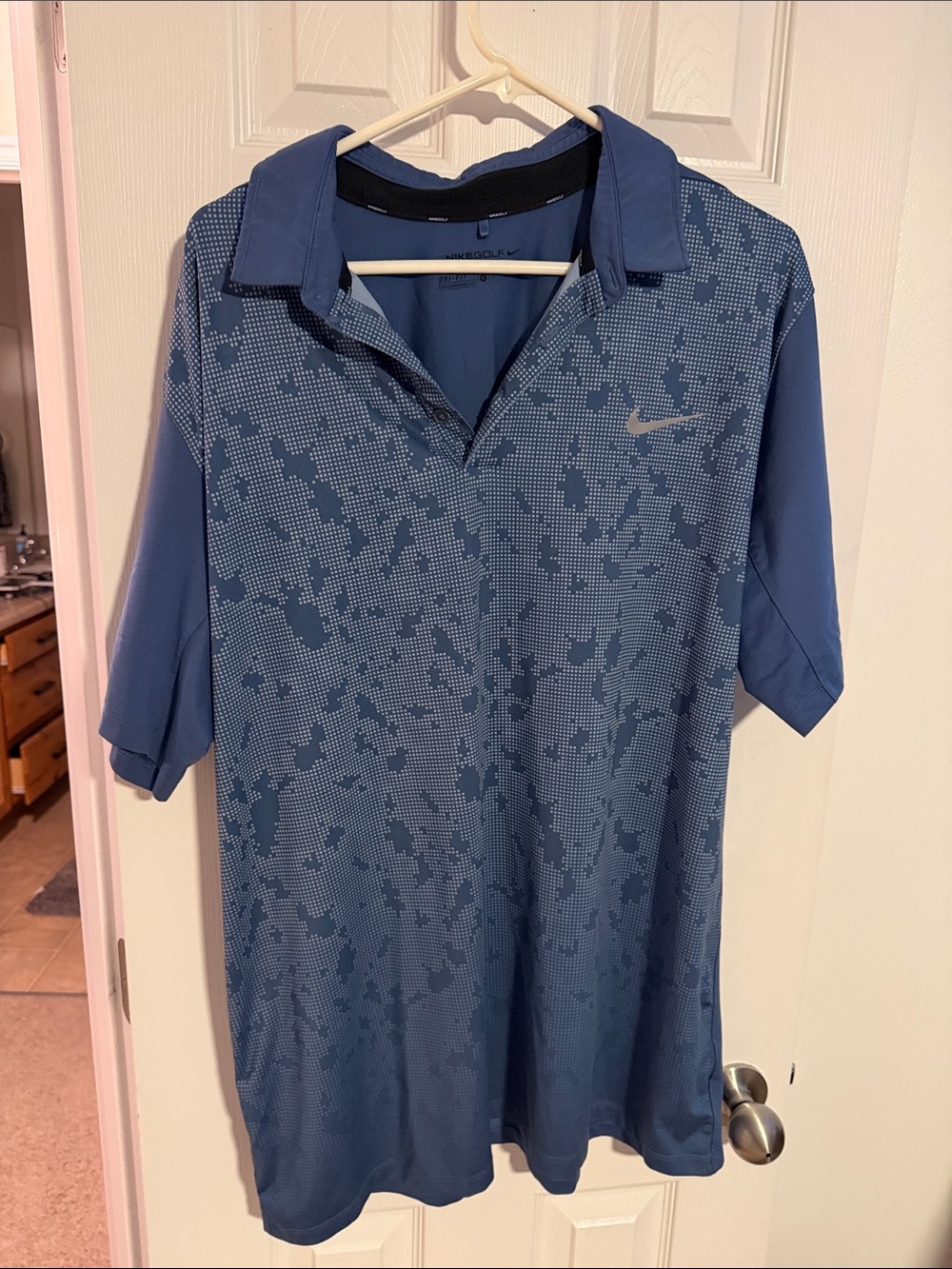 Nike Men's Blue Patterned Golf Polo